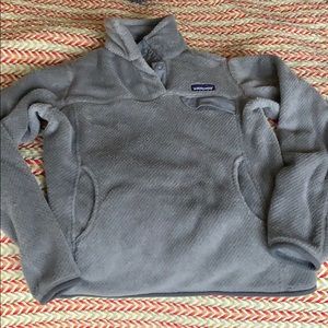 Size S women’s gray Patagonia fleece pullover
